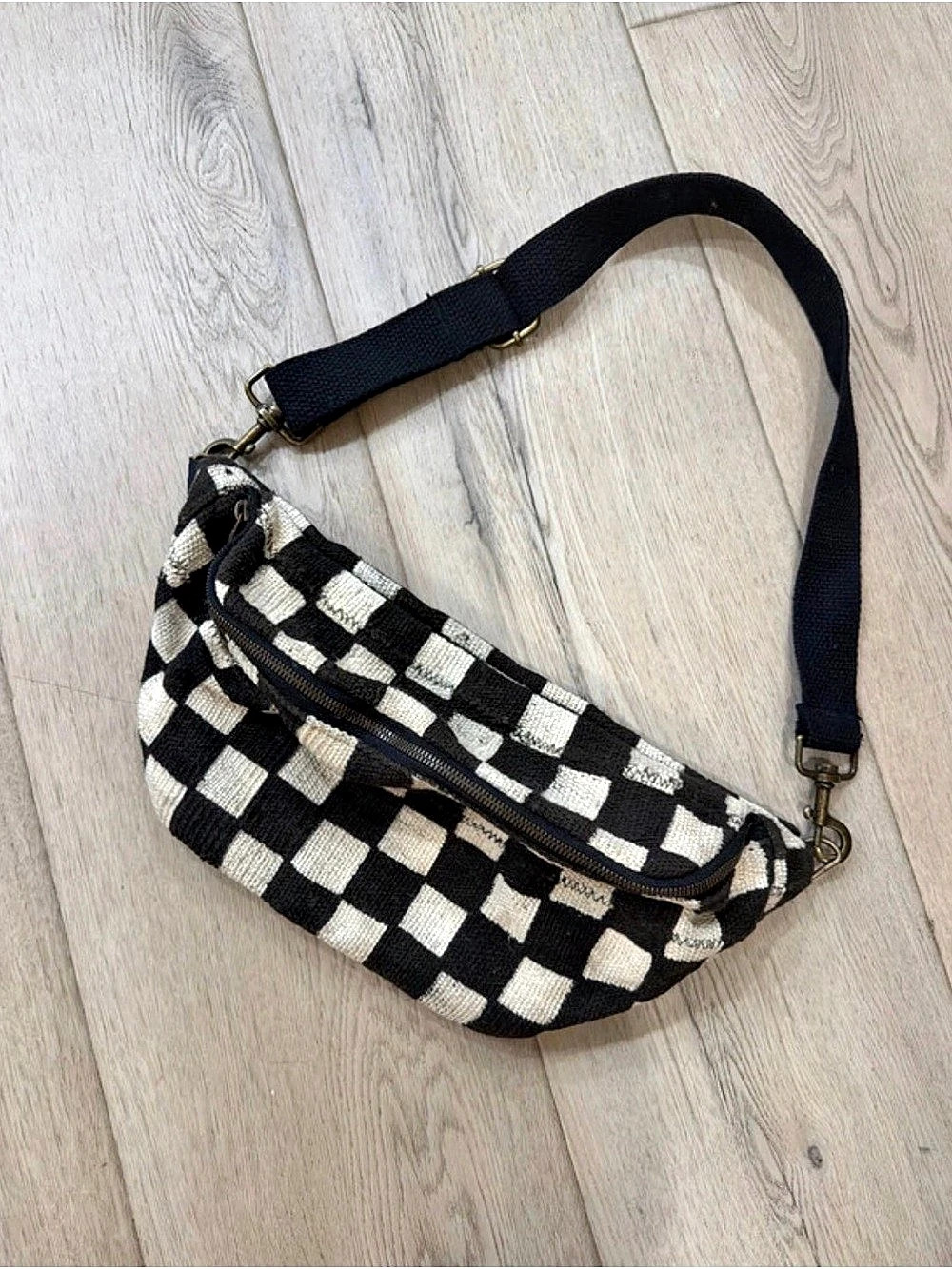 Jenna bee Checkered Crossbody Bag in Black & cream Like New